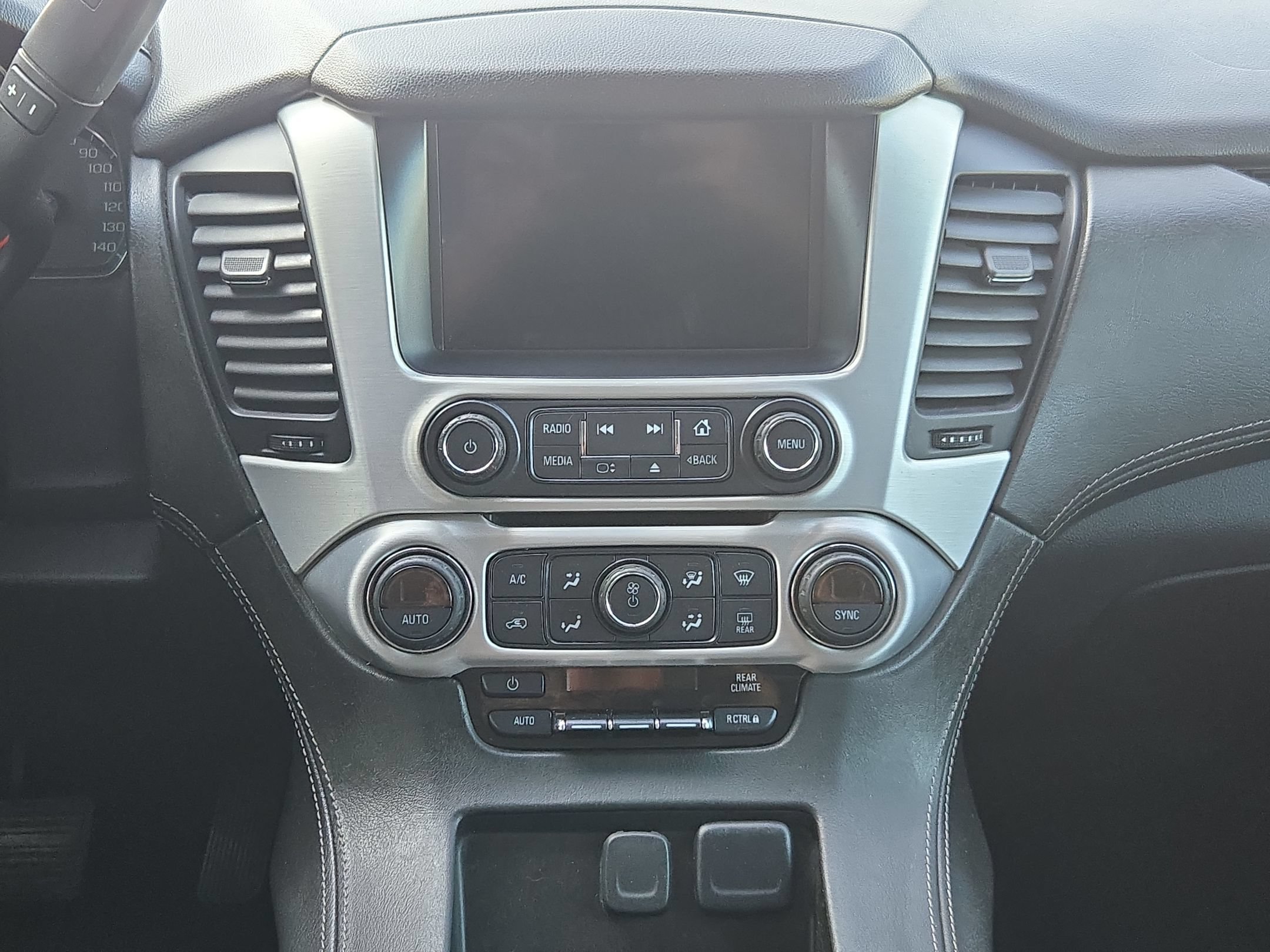 Used 2019 GMC Yukon SLE w/ SLE Value Package AWD/4WD image 32