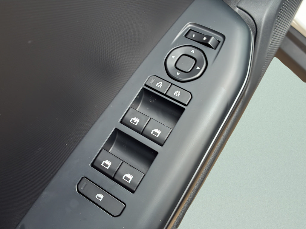 New 2026 Kia K4 FWD image 21