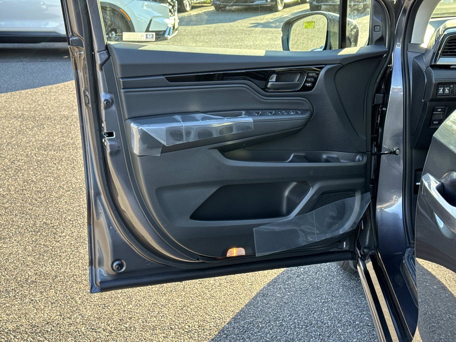 New 2026 Honda Odyssey Touring image 12