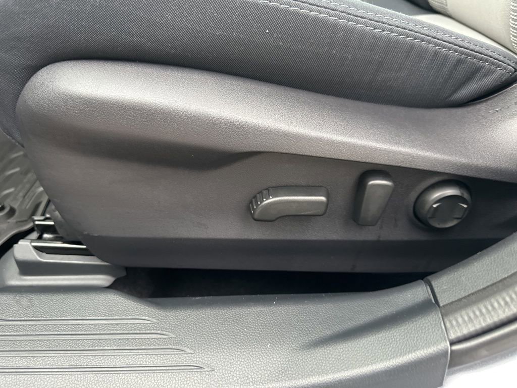 Certified 2025 Subaru Outback Premium image 12