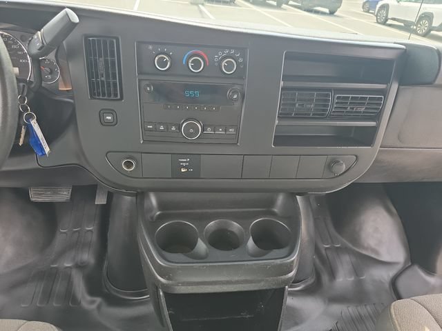 Used 2012 Chevrolet Express 3500 RWD image 10