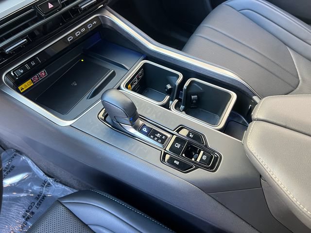 Used 2026 Lexus TX 500h AWD w/ Technology Package image 35