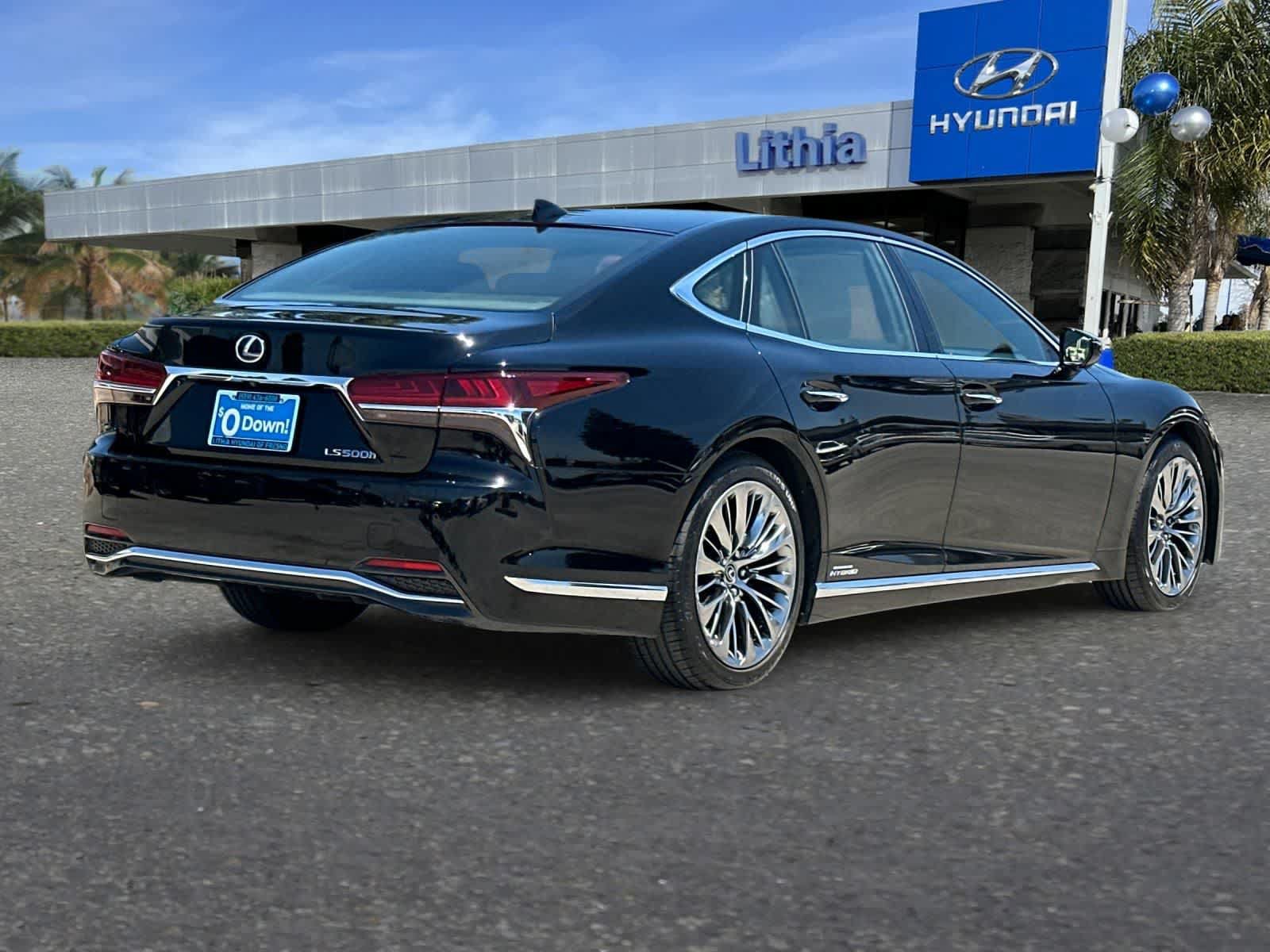 Used 2020 Lexus LS 500h w/ Luxury Package RWD image 3