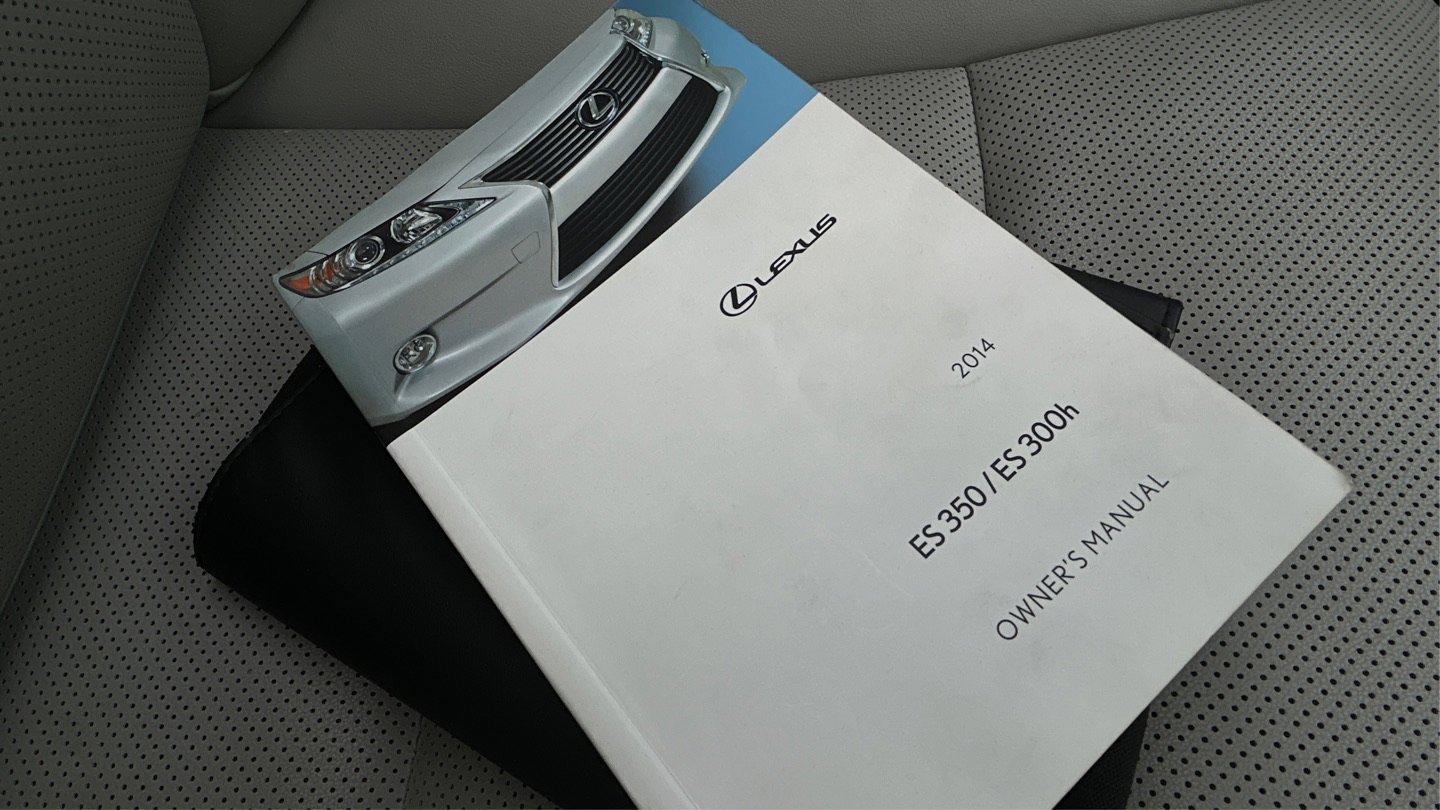 Used 2014 Lexus ES 350 w/ Premium Package image 23