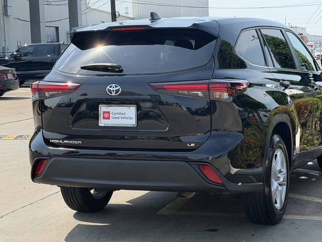 Certified 2024 Toyota Highlander LE FWD image 7