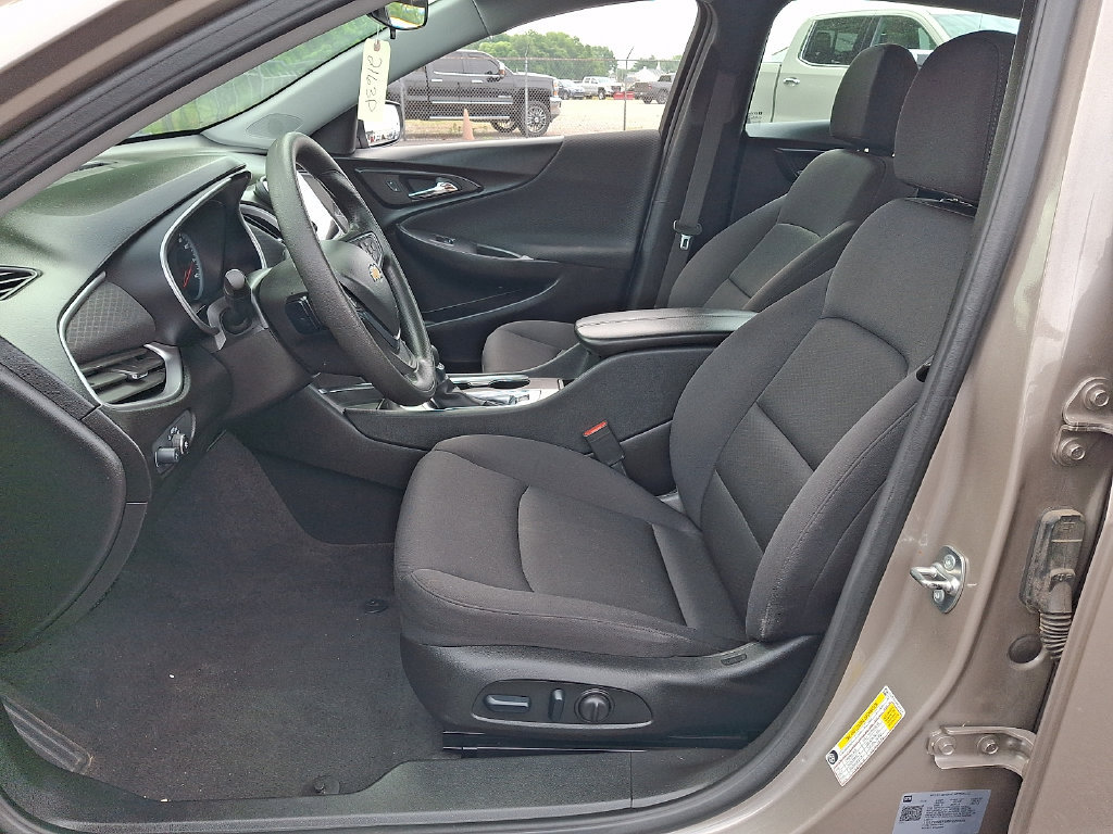 Used 2024 Chevrolet Malibu LT FWD image 16