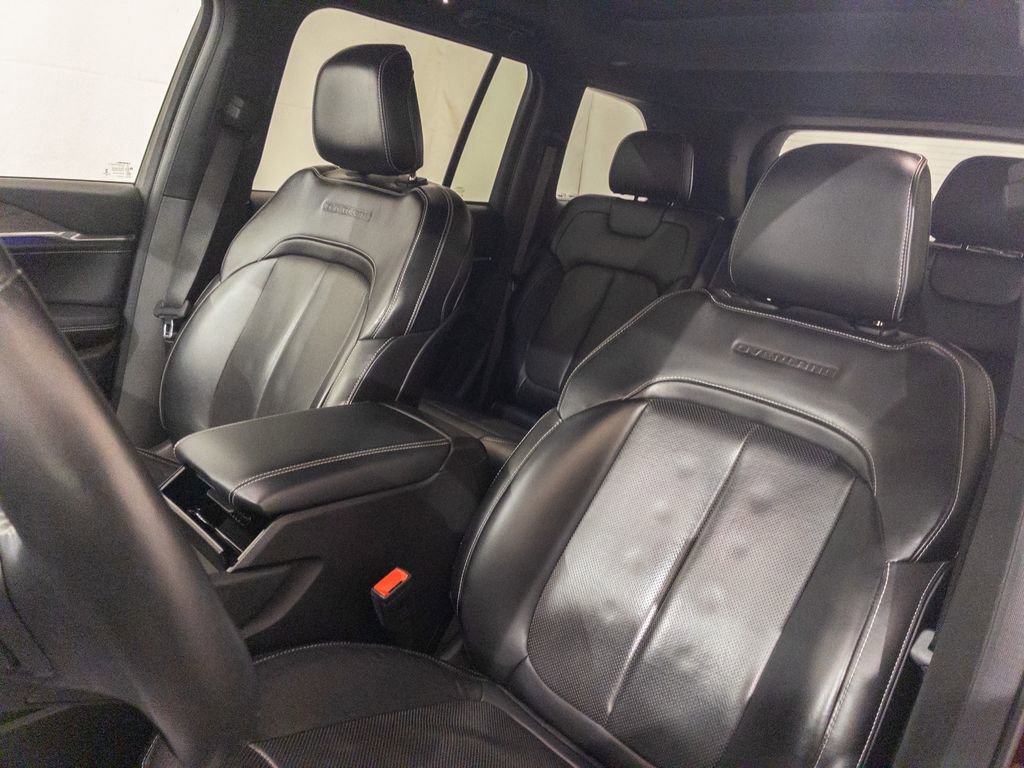 Used 2022 Jeep Grand Cherokee Overland image 13