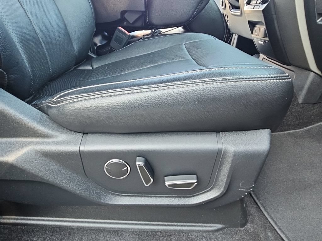 Used 2018 Ford F150 Lariat AWD/4WD image 24