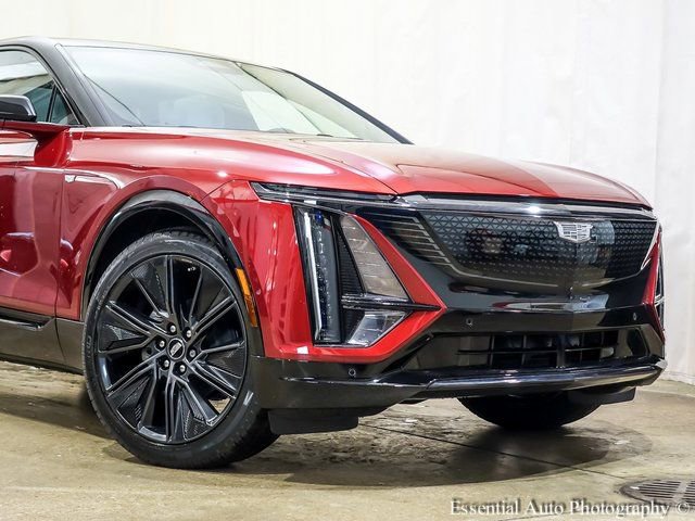New 2025 Cadillac Lyriq Sport w/ LPO, Floor Liner Package image 2