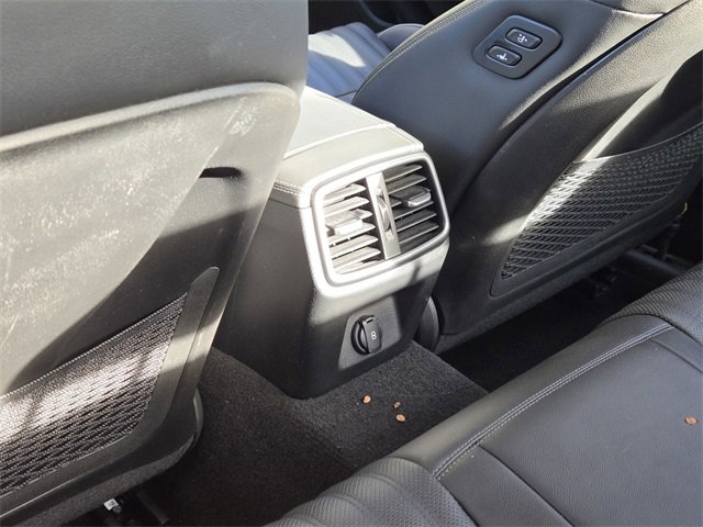 Used 2022 Genesis G70 2.0T w/ Prestige Package image 10