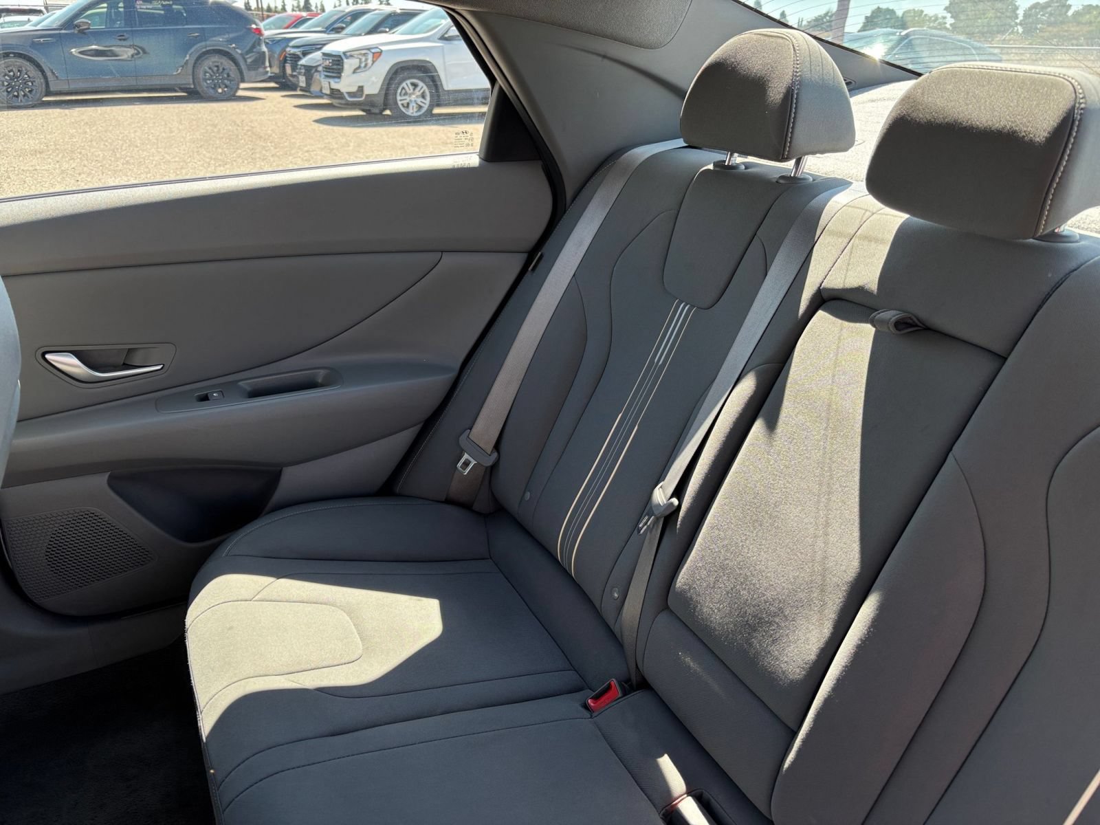 Used 2025 Hyundai Elantra SEL FWD image 40