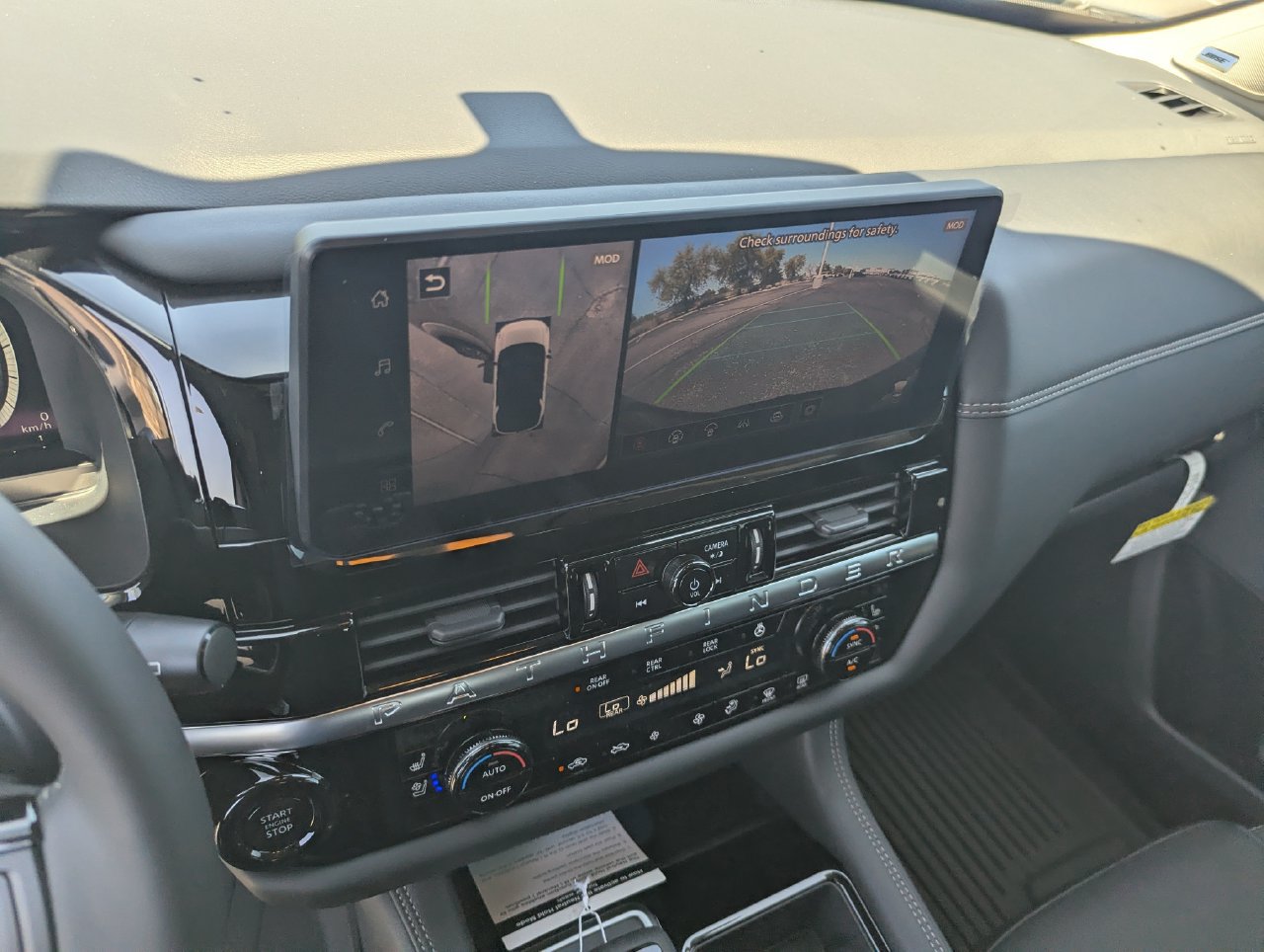 New 2026 Nissan Pathfinder Platinum AWD/4WD image 17