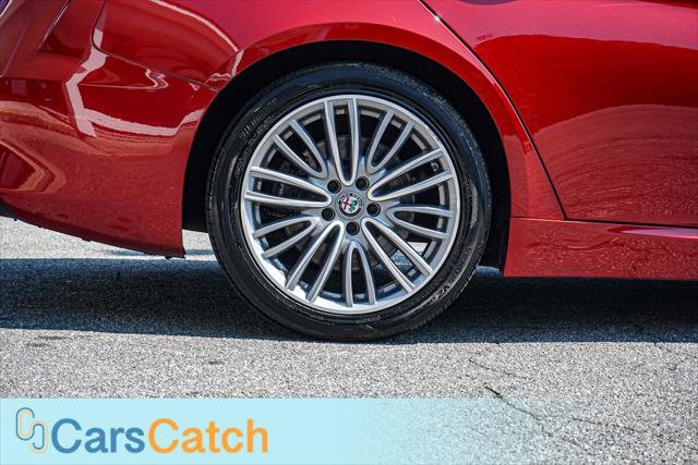 Used 2017 Alfa Romeo Giulia Ti w/ Lusso Light Wood Package image 16