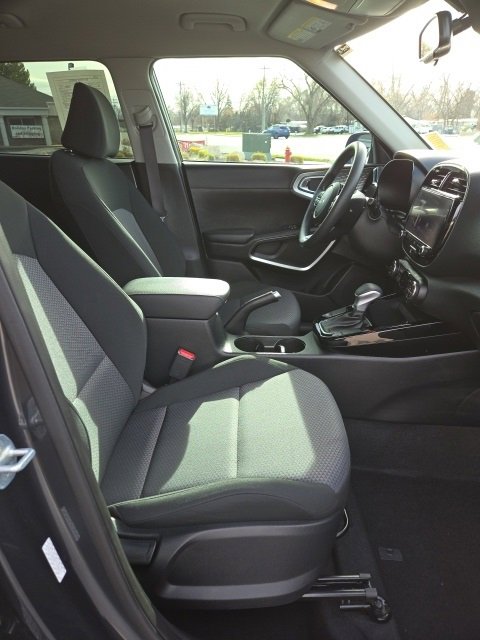 Certified 2023 Kia Soul S image 27