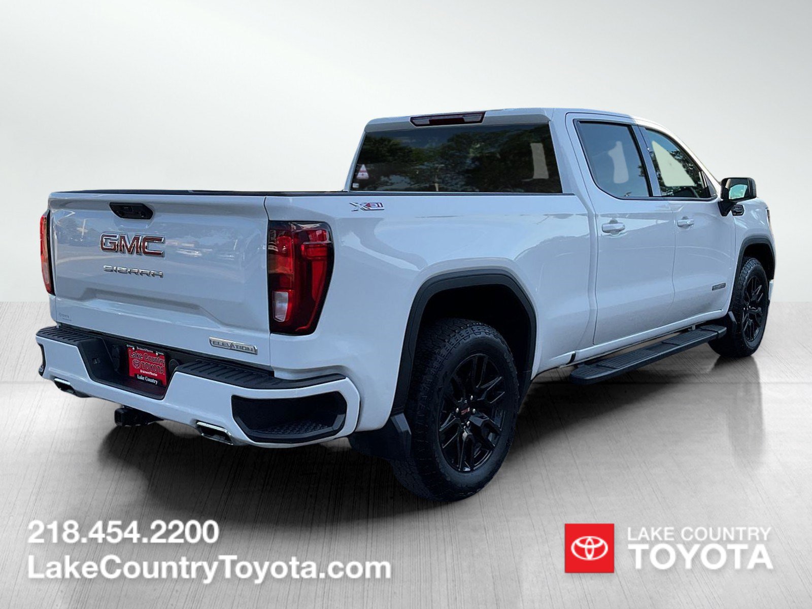 Used 2025 GMC Sierra 1500 Elevation w/ X31 Off-Road Package AWD/4WD image 5