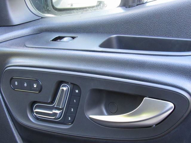 Used 2024 Mercedes-Benz Sprinter 3500 image 18