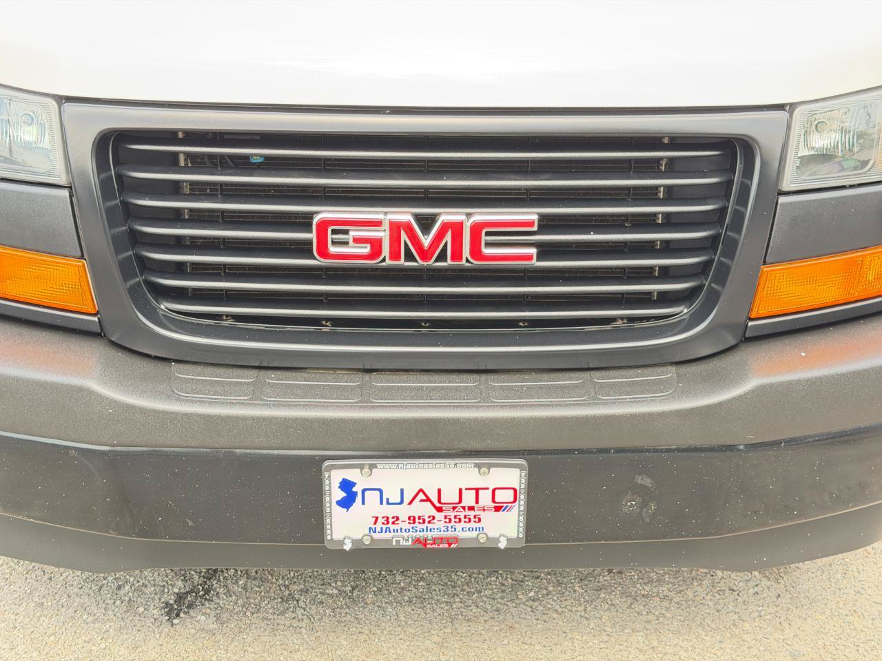 Used 2019 GMC Savana 3500 RWD image 70