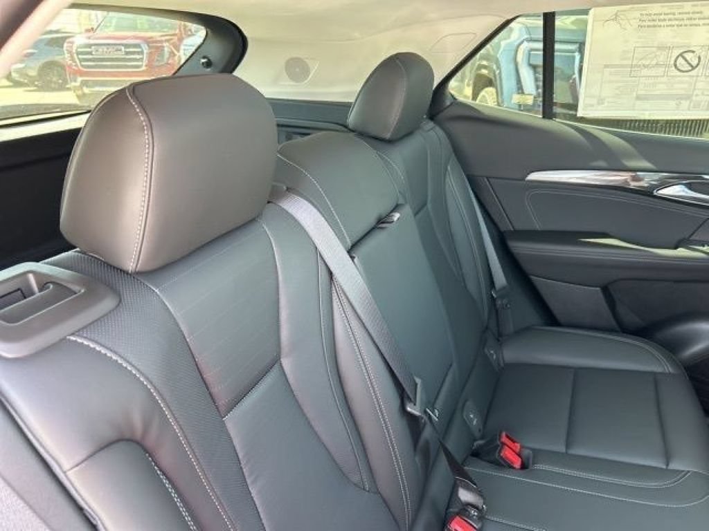 New 2025 Buick Envision Preferred AWD/4WD image 49
