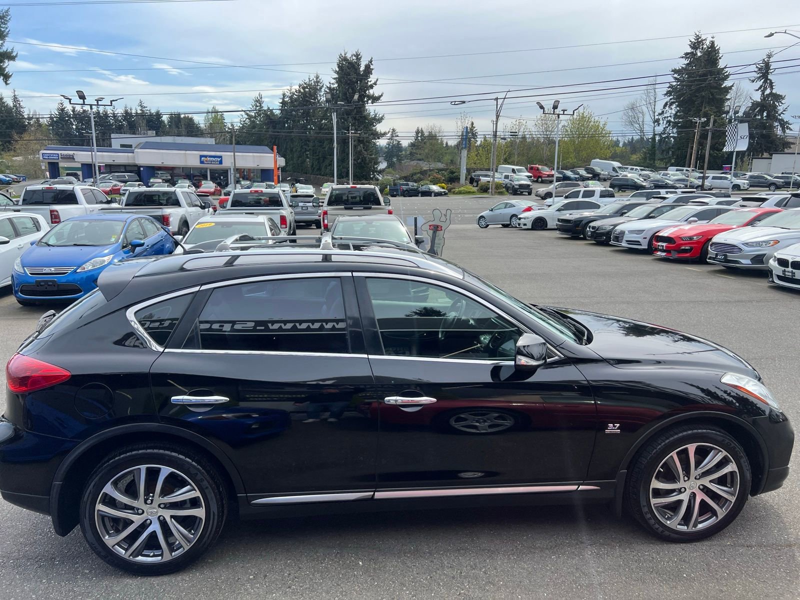 Used 2016 INFINITI QX50 AWD w/ Technology Package image 6