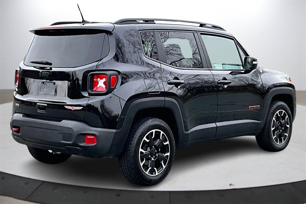 Certified 2023 Jeep Renegade Trailhawk image 8