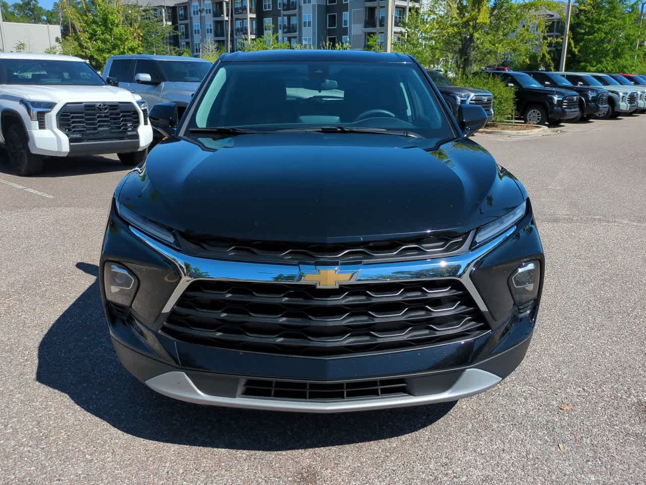Used 2025 Chevrolet Blazer LT FWD image 9