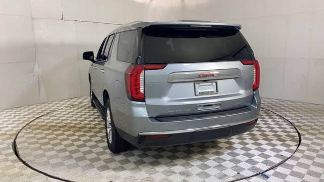 Used 2023 GMC Yukon SLT w/ SLT Luxury Package AWD/4WD image 7