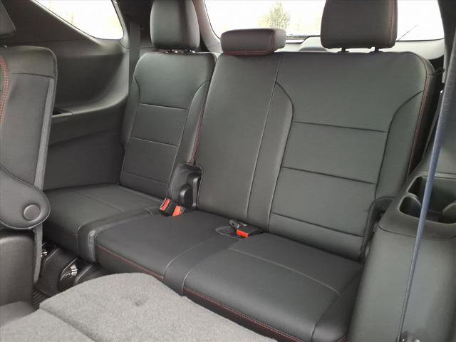 New 2026 Chevrolet Traverse RS w/ LPO, Floor Liner Package FWD image 5