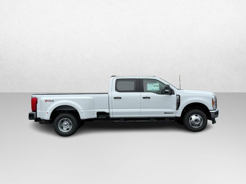 New 2026 Ford F350 XLT image 2