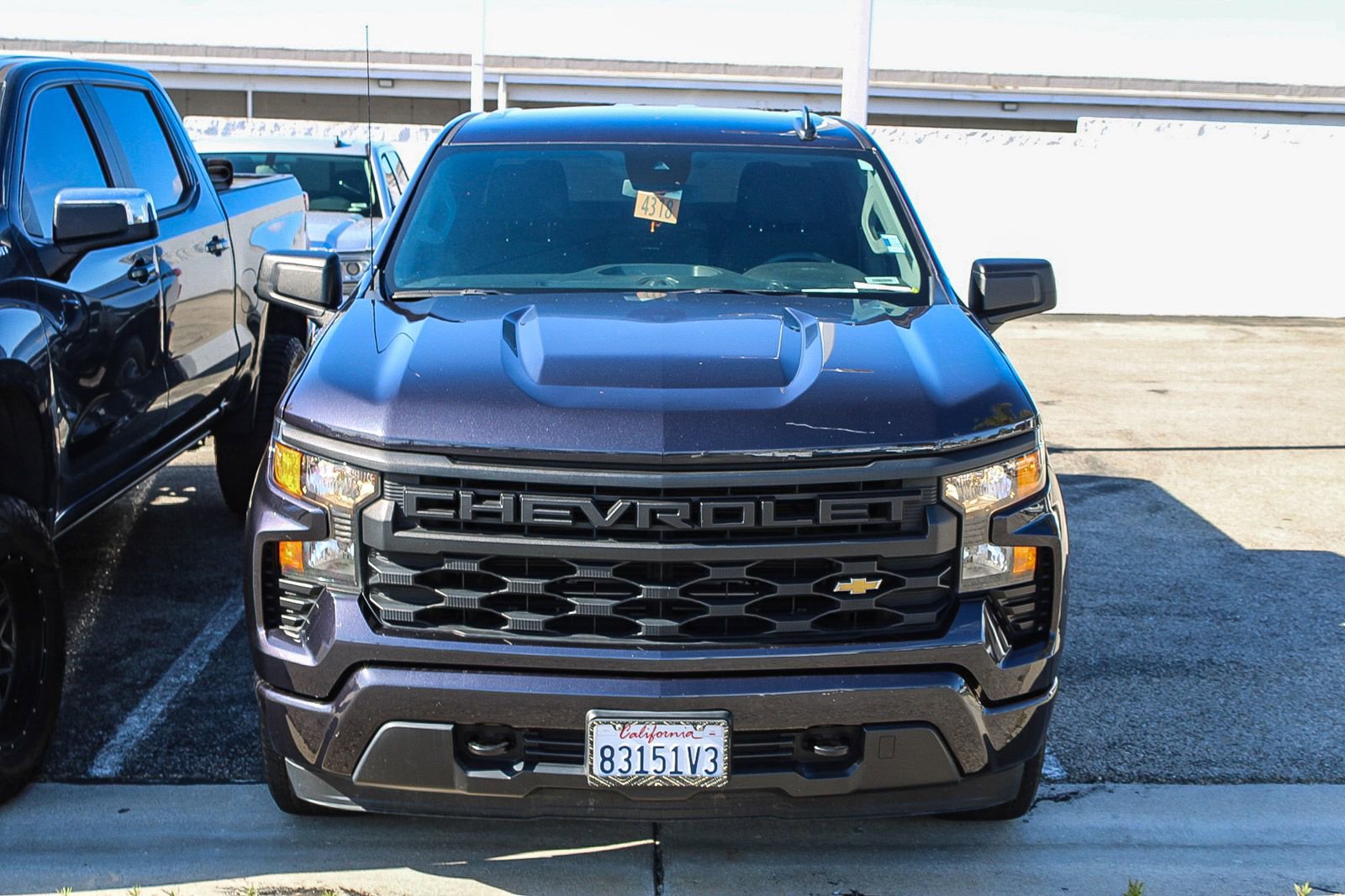 Used 2023 Chevrolet Silverado 1500 Custom image 2