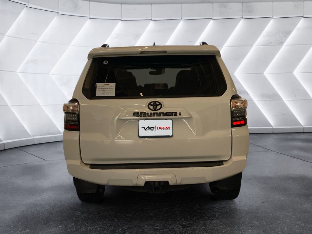 Used 2020 Toyota 4Runner SR5 Premium image 5