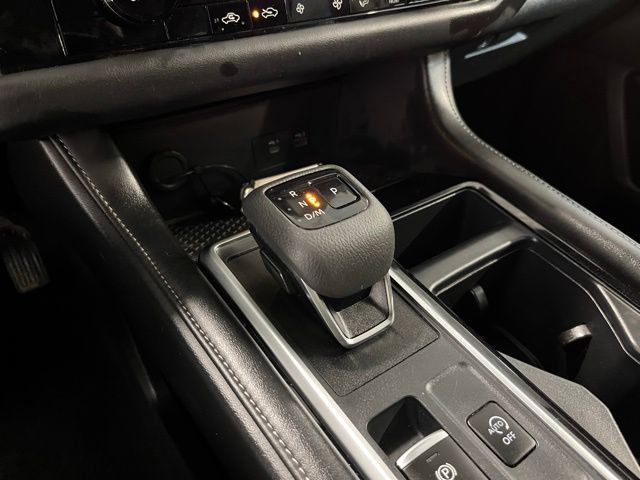 Used 2024 Nissan Pathfinder SV image 25