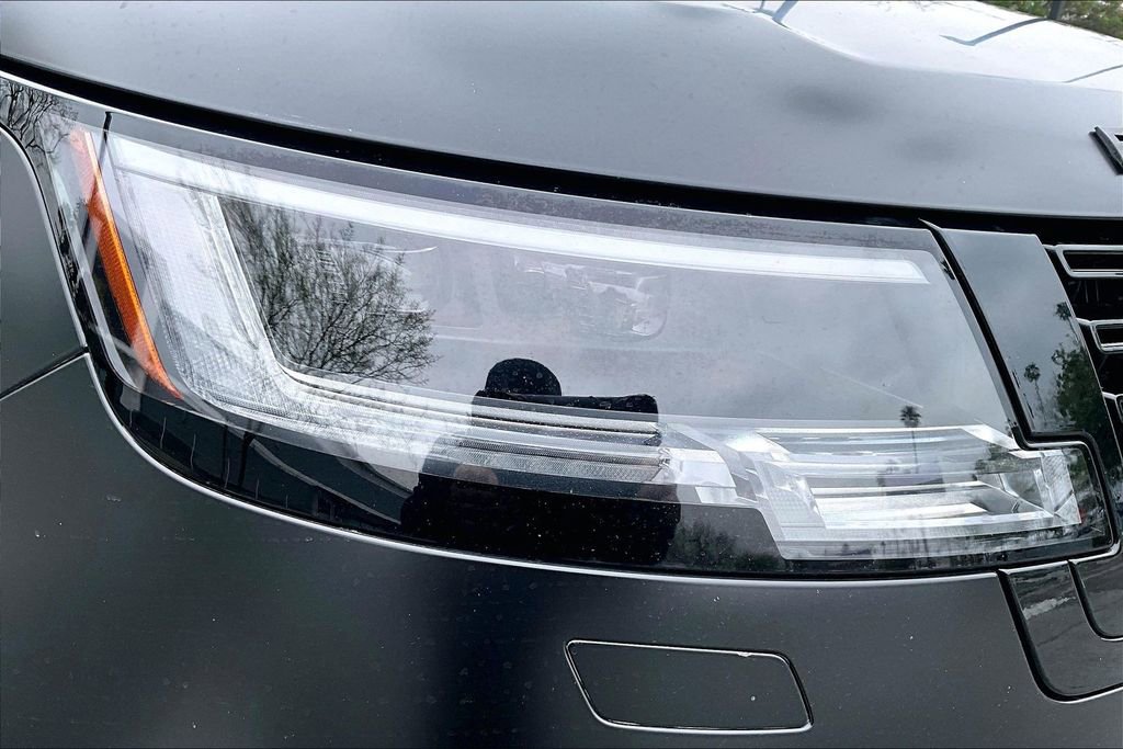 Used 2023 Land Rover Range Rover SE AWD/4WD image 25