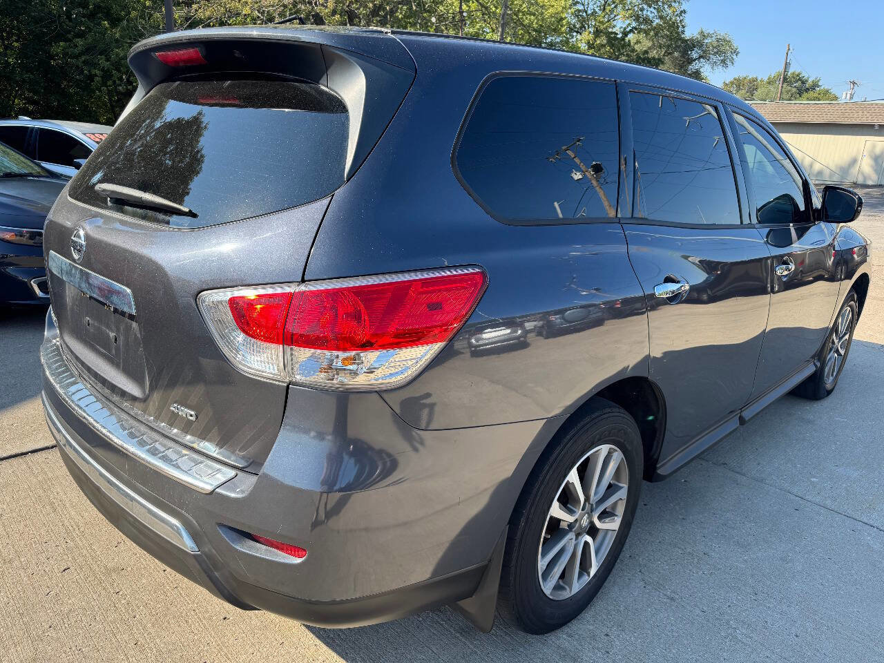 Used 2013 Nissan Pathfinder S image 7