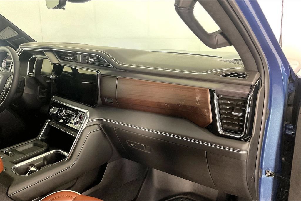 Used 2026 GMC Sierra 2500 Denali Ultimate AWD/4WD image 21