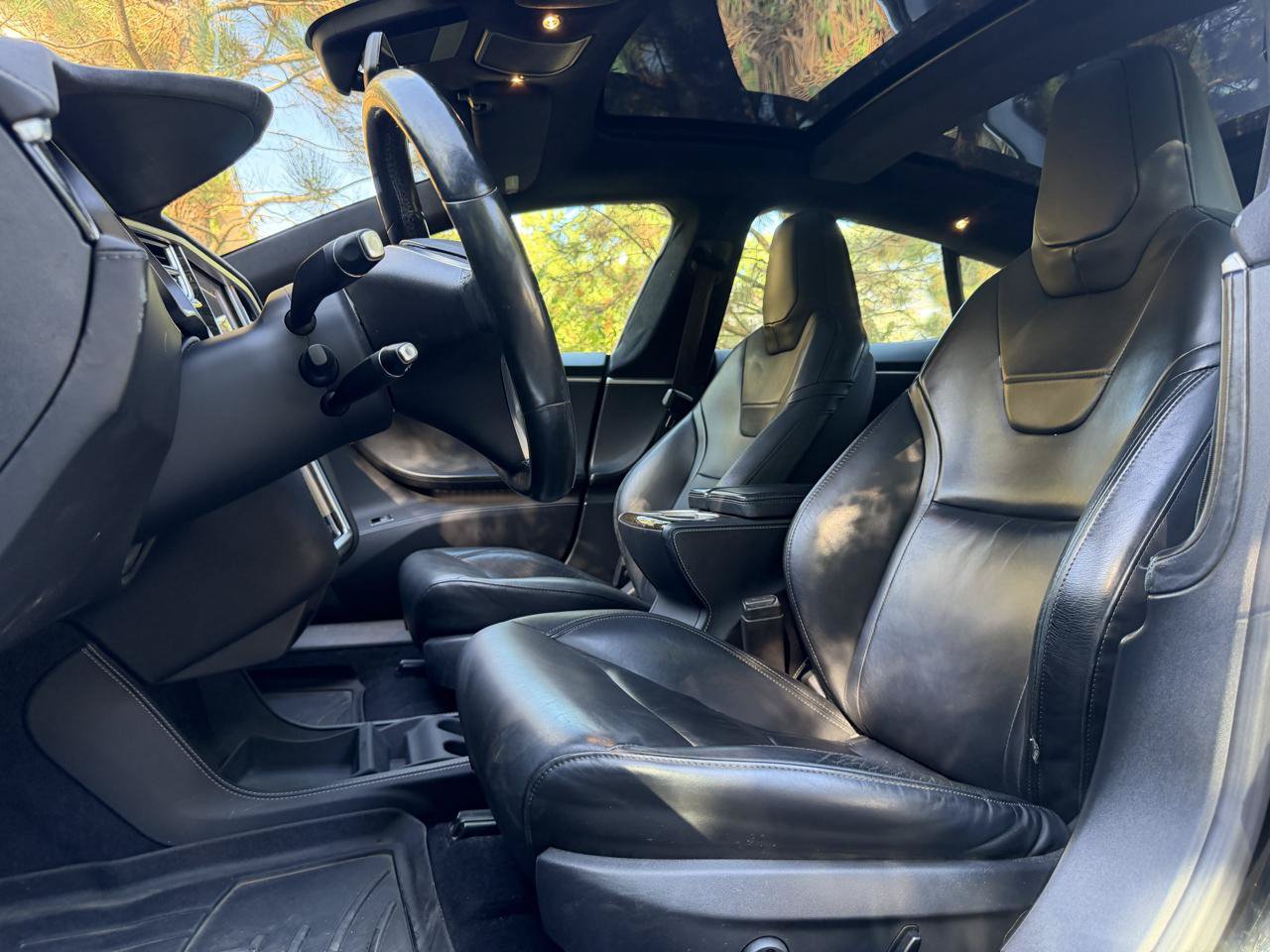 Used 2015 Tesla Model S 85D AWD/4WD image 25