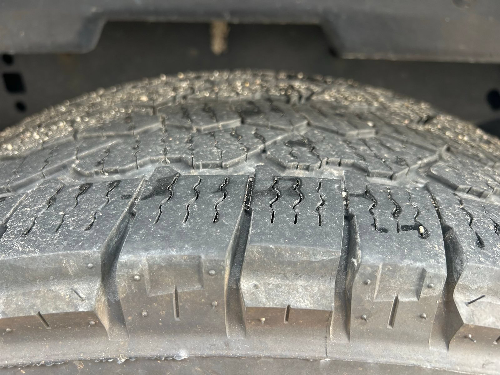 Used 2021 Ford F350 Platinum w/ FX4 Off-Road Package AWD/4WD image 31