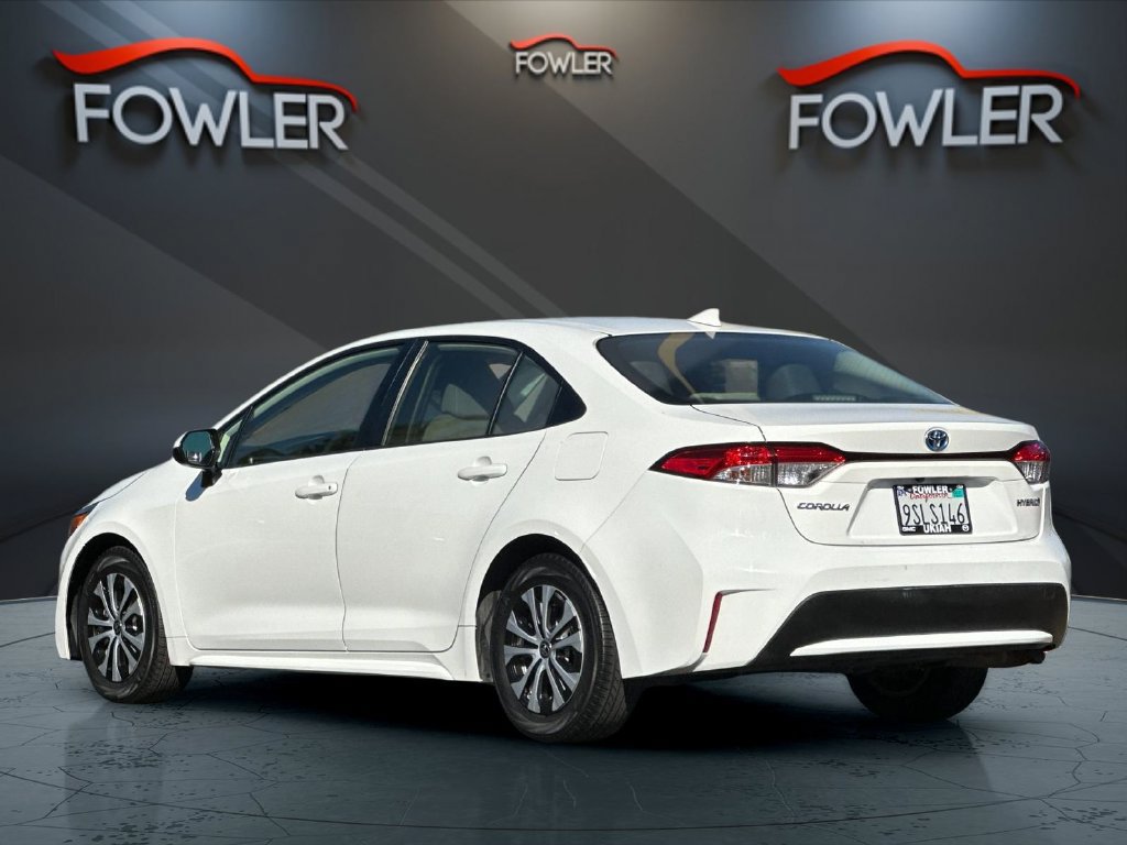 Used 2022 Toyota Corolla LE FWD image 3