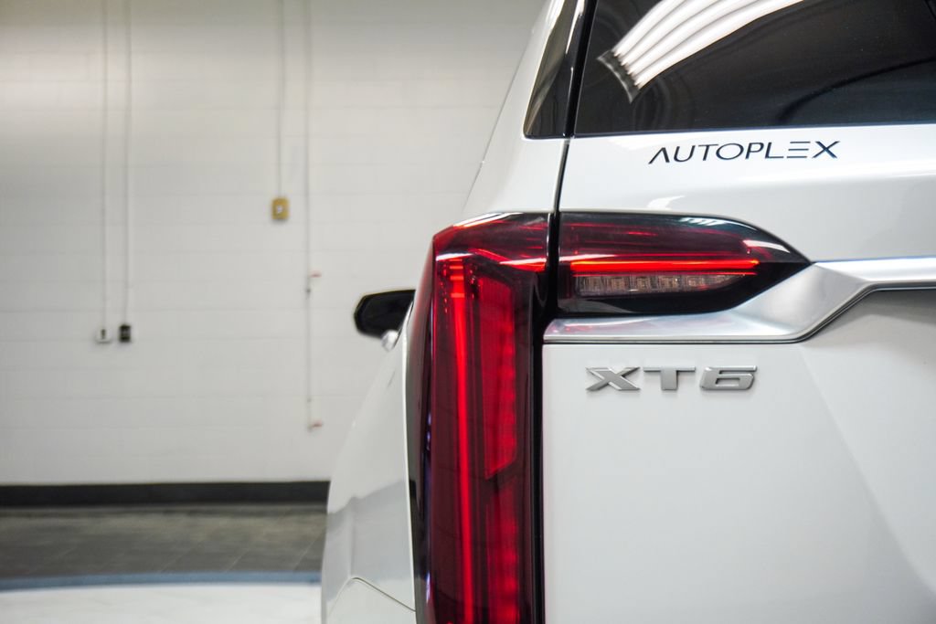 Used 2022 Cadillac XT6 Premium Luxury w/ Technology Package FWD image 28