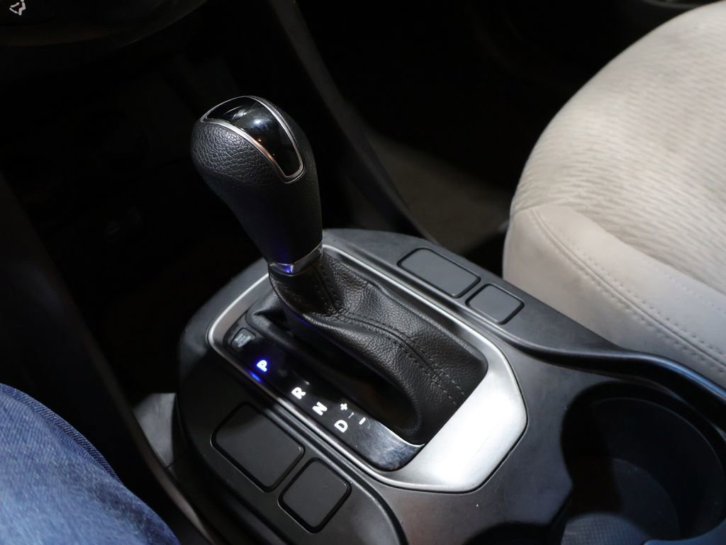 Used 2018 Hyundai Santa Fe Sport image 9