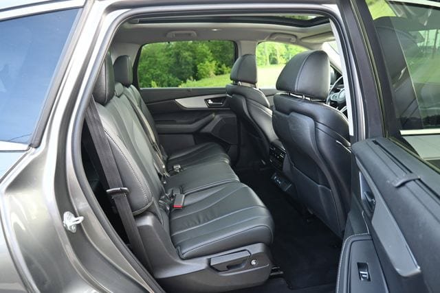 Used 2023 Acura MDX SH-AWD w/ Technology Package image 21