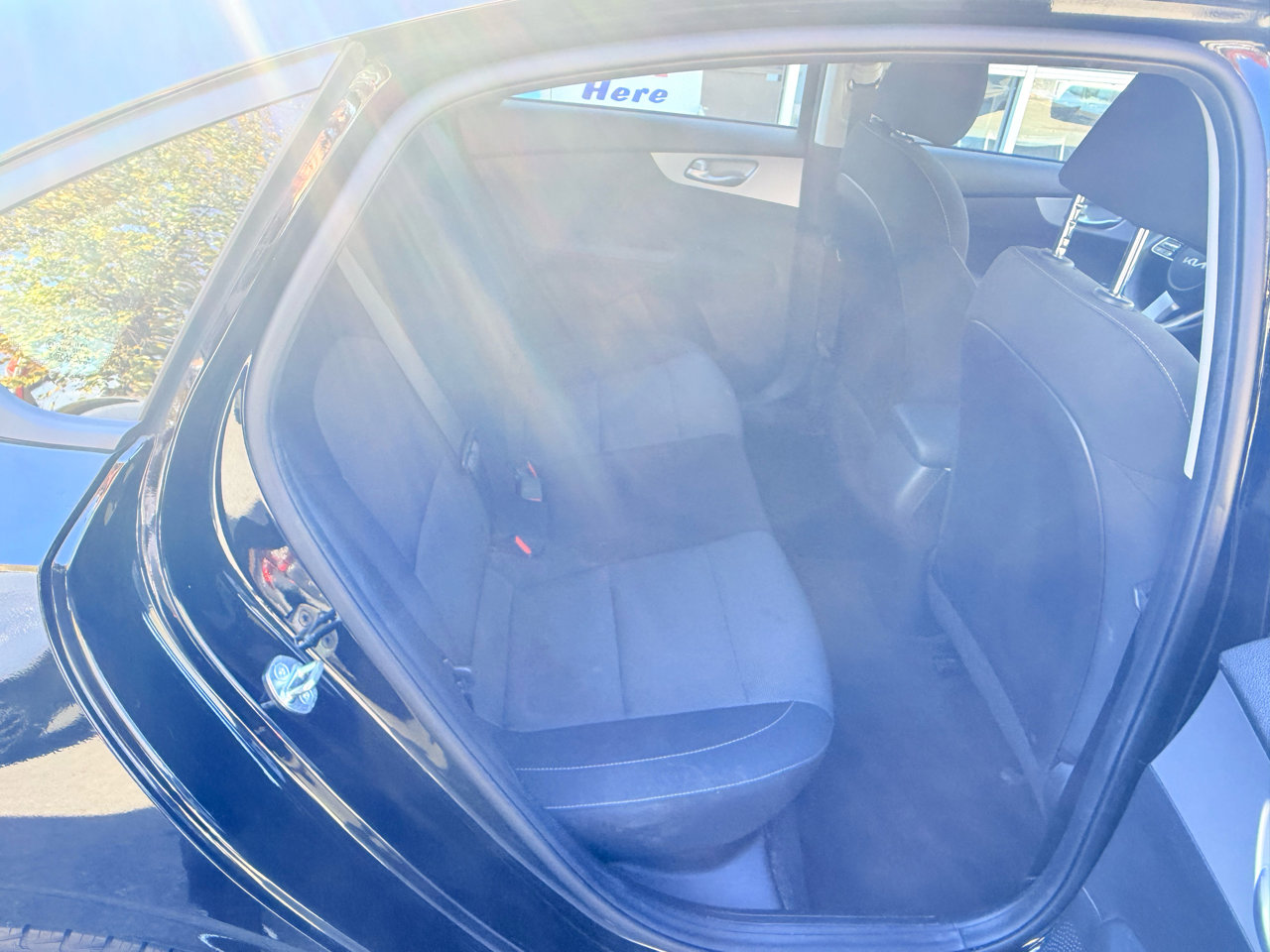 Used 2023 Kia Forte LXS image 31