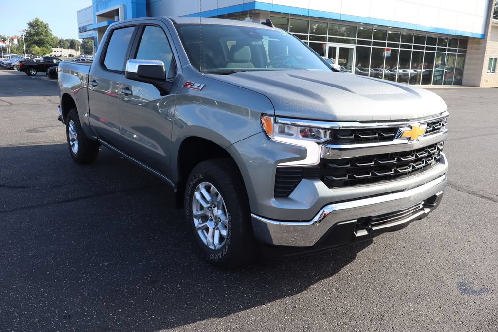 New 2026 Chevrolet Silverado 1500 LT w/ Z71 Off-Road Package AWD/4WD image 2