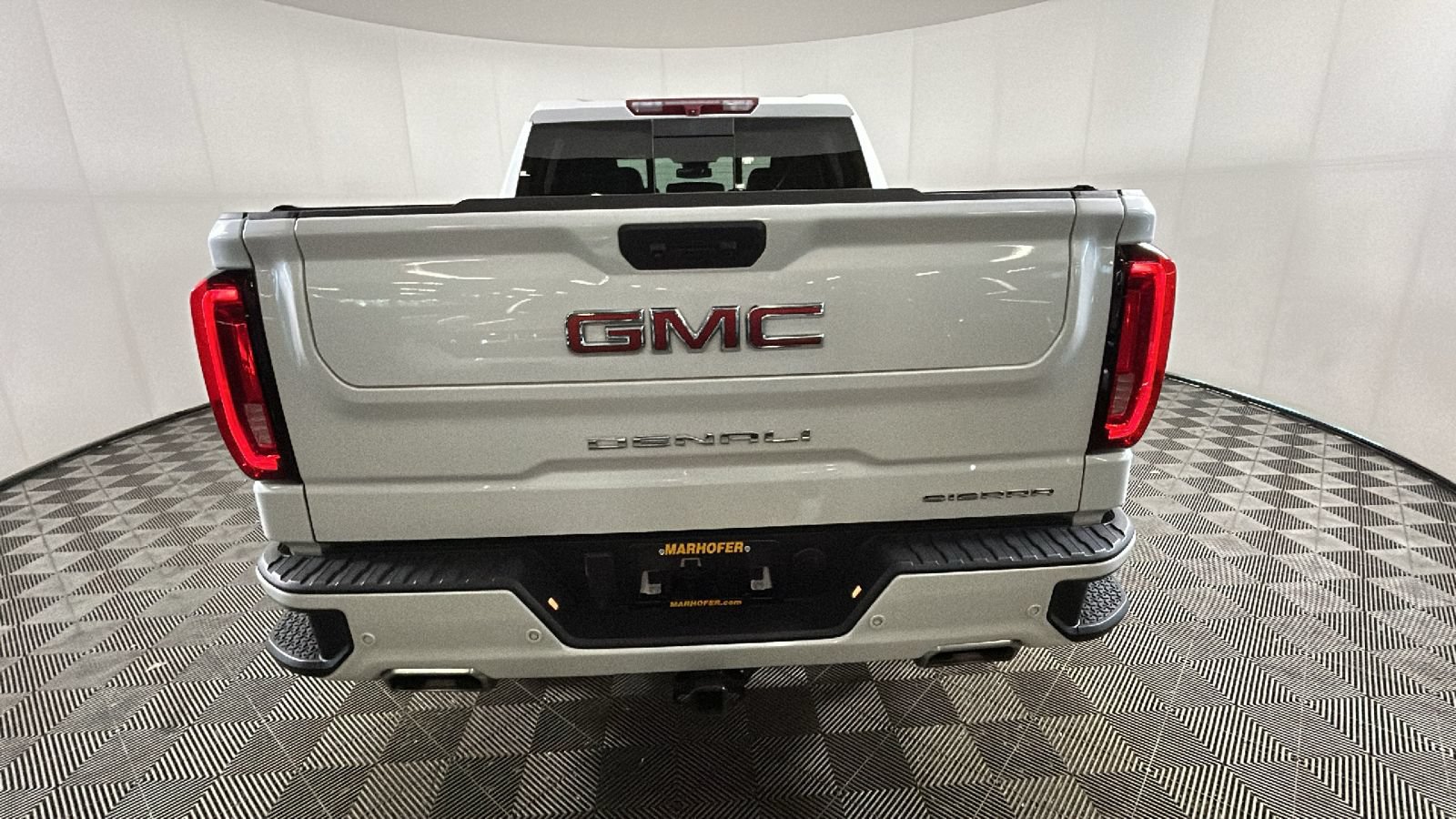 Used 2022 GMC Sierra 1500 Denali AWD/4WD image 4