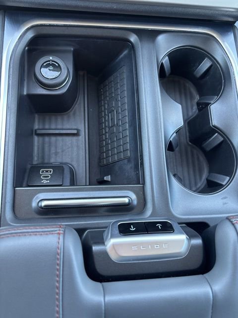 Used 2025 Ford Expedition Active AWD/4WD image 19