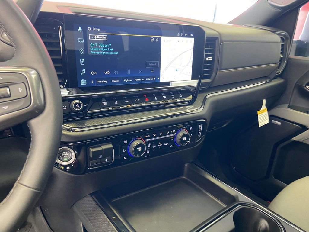 Used 2025 Chevrolet Silverado 2500 ZR2 w/ Technology Package image 29