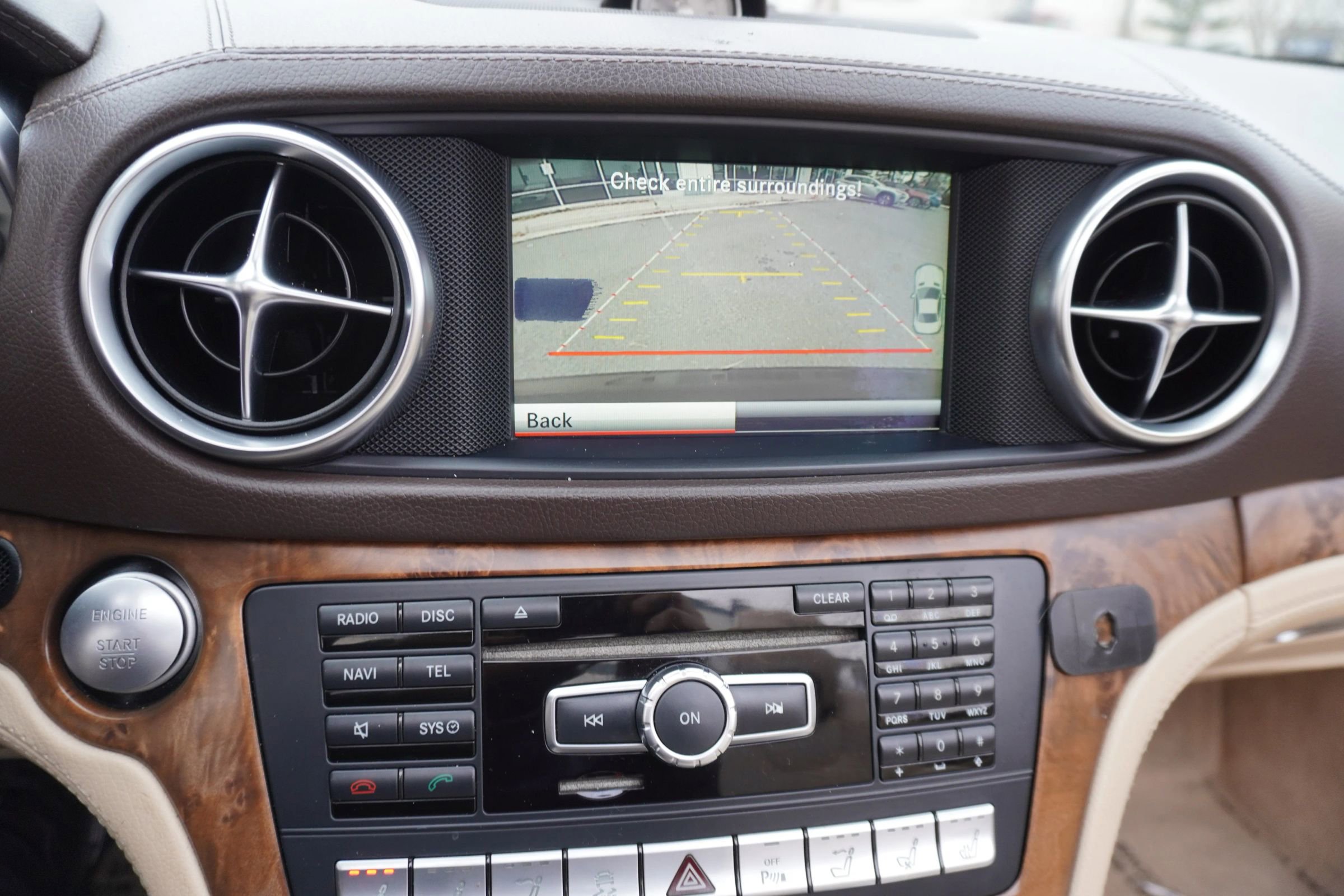 Used 2015 Mercedes-Benz SL 400 image 16