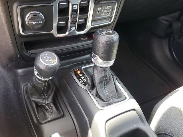 Used 2024 Jeep Wrangler Sport S image 25