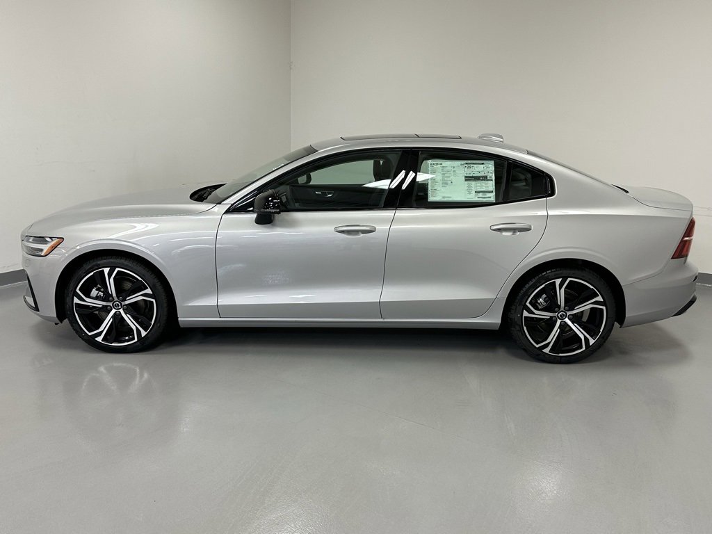 New 2024 Volvo S60 B5 Core w/ Climate Package image 9