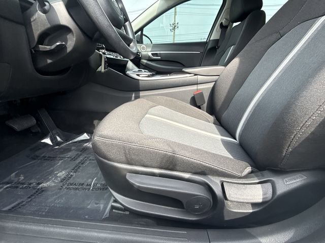 Used 2021 Hyundai Sonata SE image 12