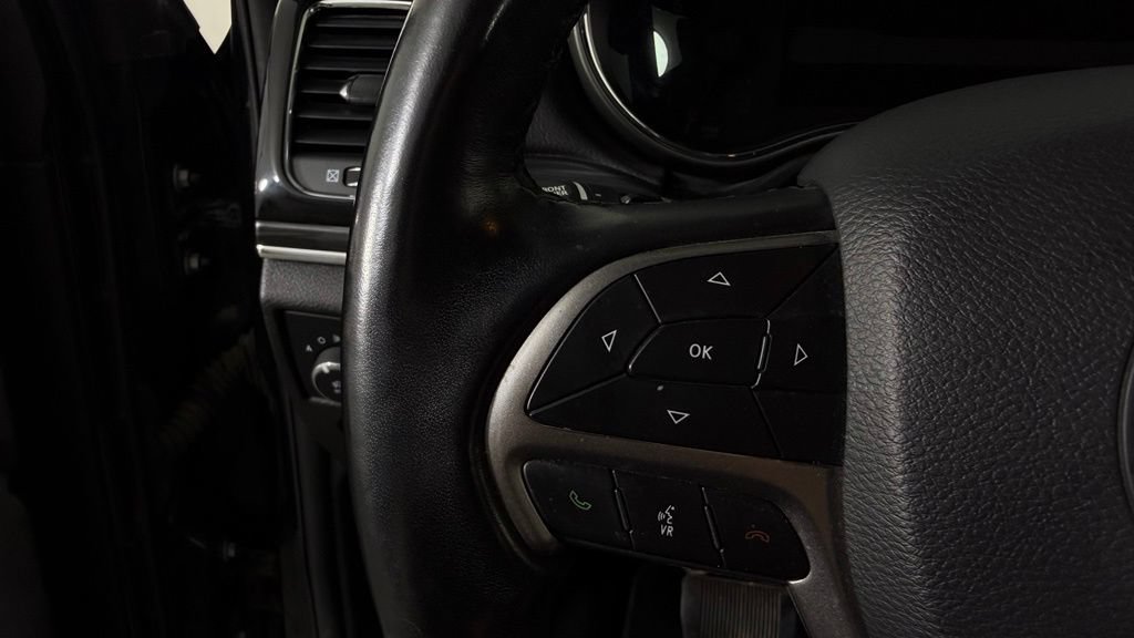 Used 2021 Jeep Grand Cherokee Limited AWD/4WD image 18